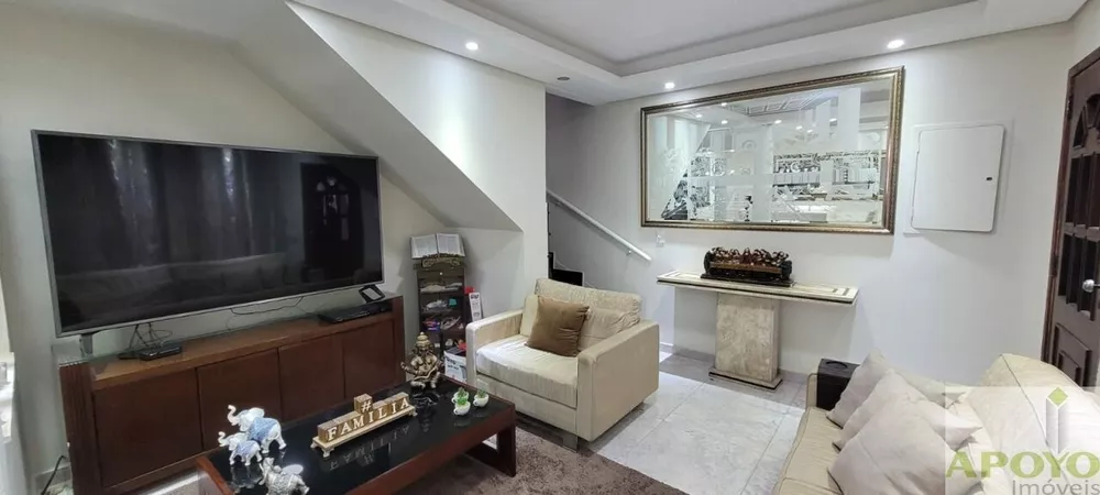 Casa à venda com 5 quartos, 187m² - Foto 1