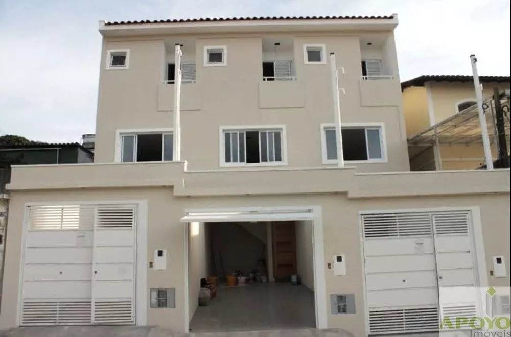 Casa à venda com 3 quartos, 103m² - Foto 1