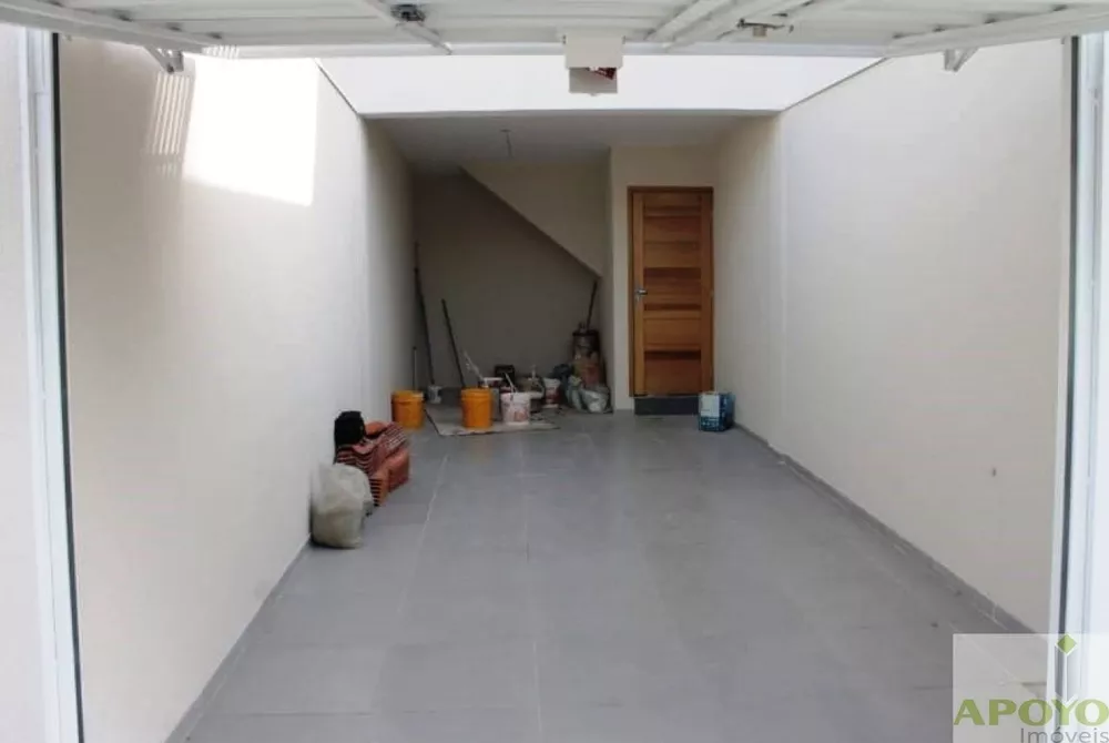 Casa à venda com 3 quartos, 103m² - Foto 2