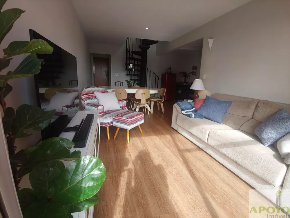 Apartamento à venda com 3 quartos, 160m² - Foto 1