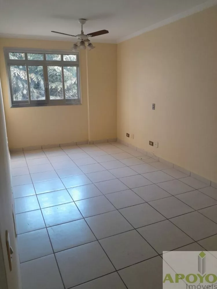 Apartamento à venda com 3 quartos, 73m² - Foto 2