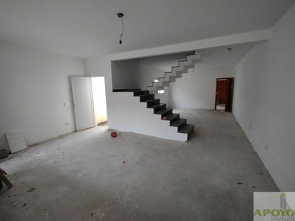 Casa à venda com 3 quartos, 150m² - Foto 1