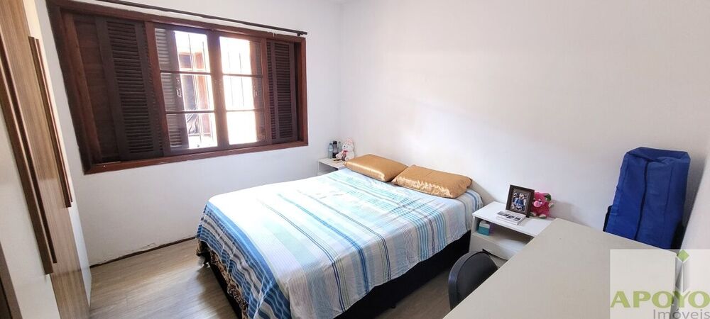 Casa à venda com 2 quartos, 150m² - Foto 2