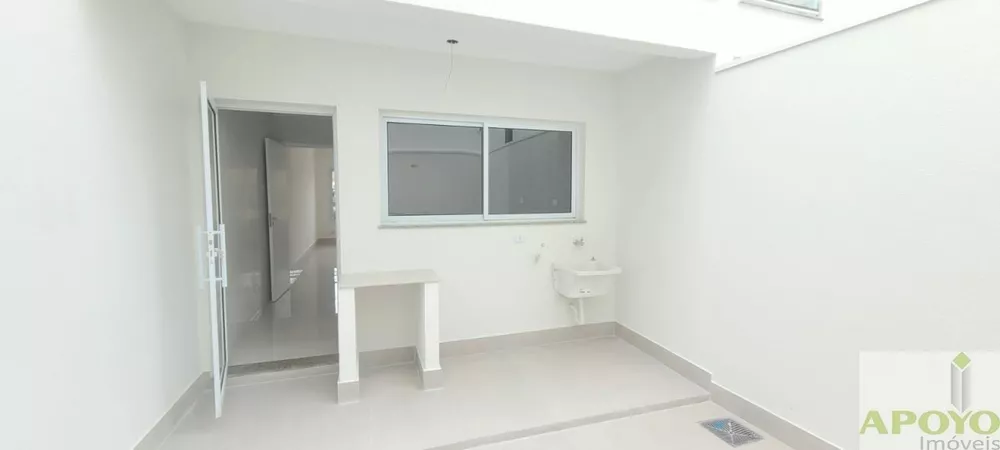 Casa à venda com 2 quartos, 85m² - Foto 11