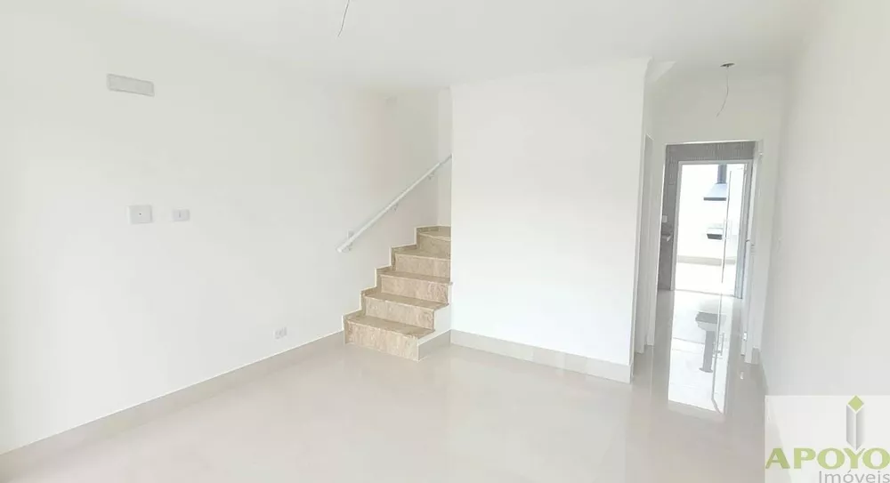 Casa à venda com 2 quartos, 85m² - Foto 1