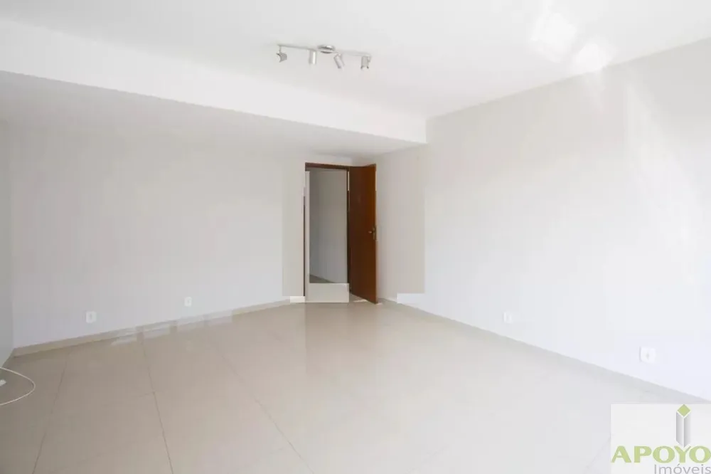 Casa, 3 quartos, 213 m² - Foto 2