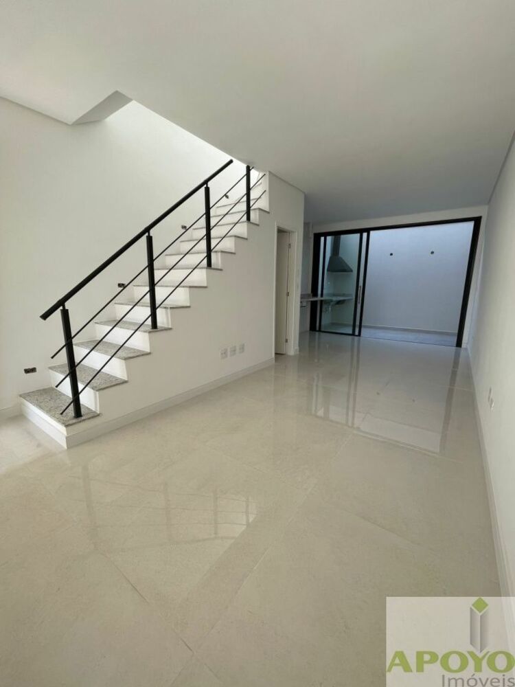 Casa, 3 quartos, 74 m² - Foto 1