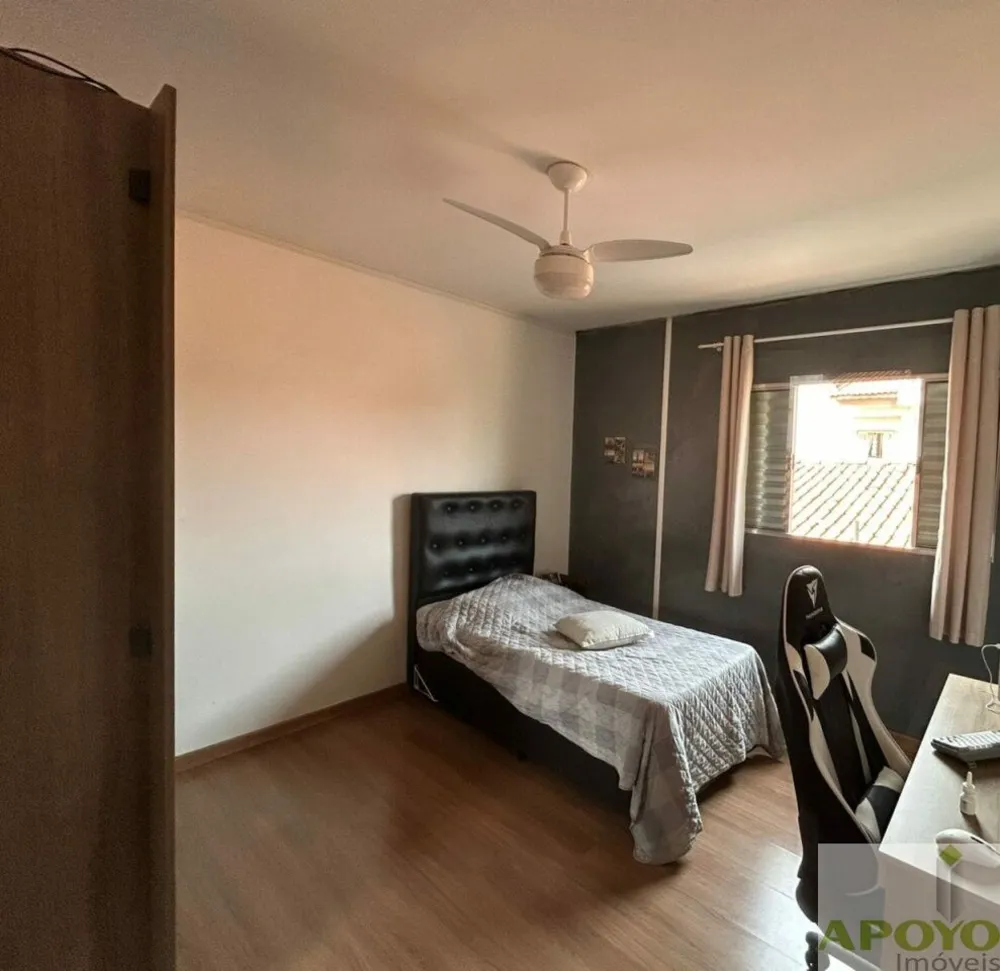 Casa, 4 quartos, 180 m² - Foto 2