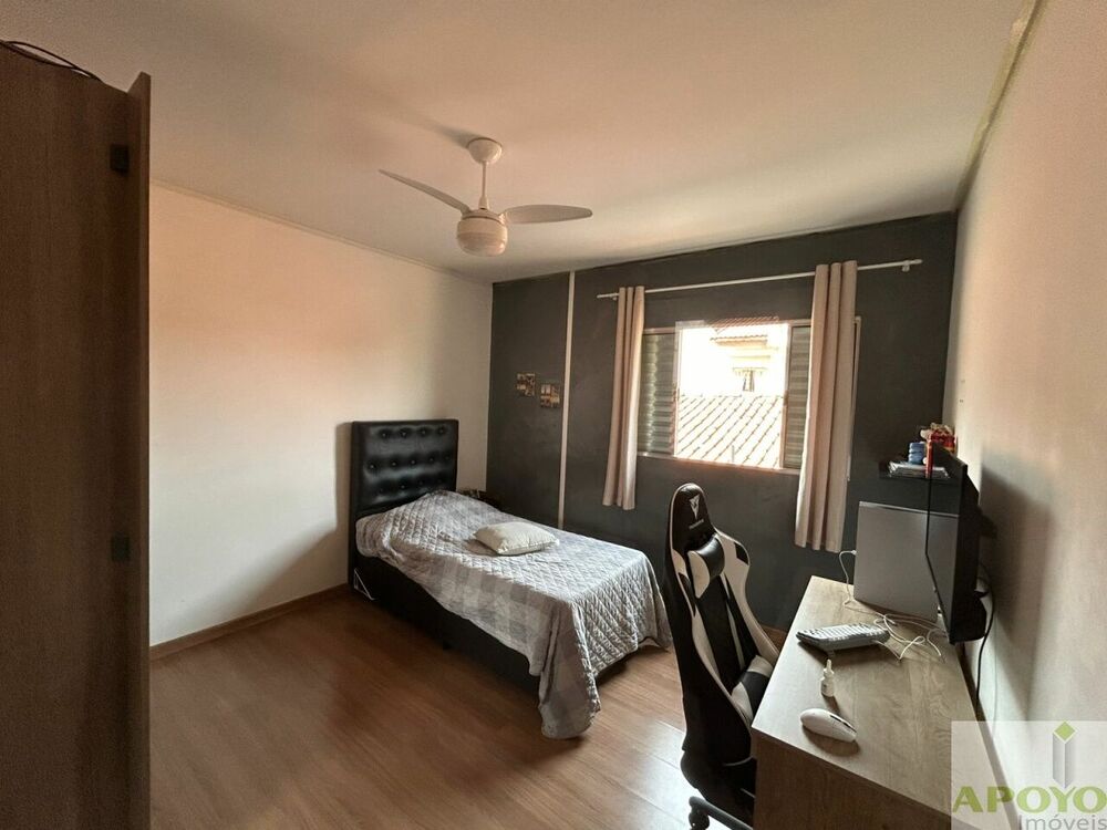 Casa, 4 quartos, 180 m² - Foto 4