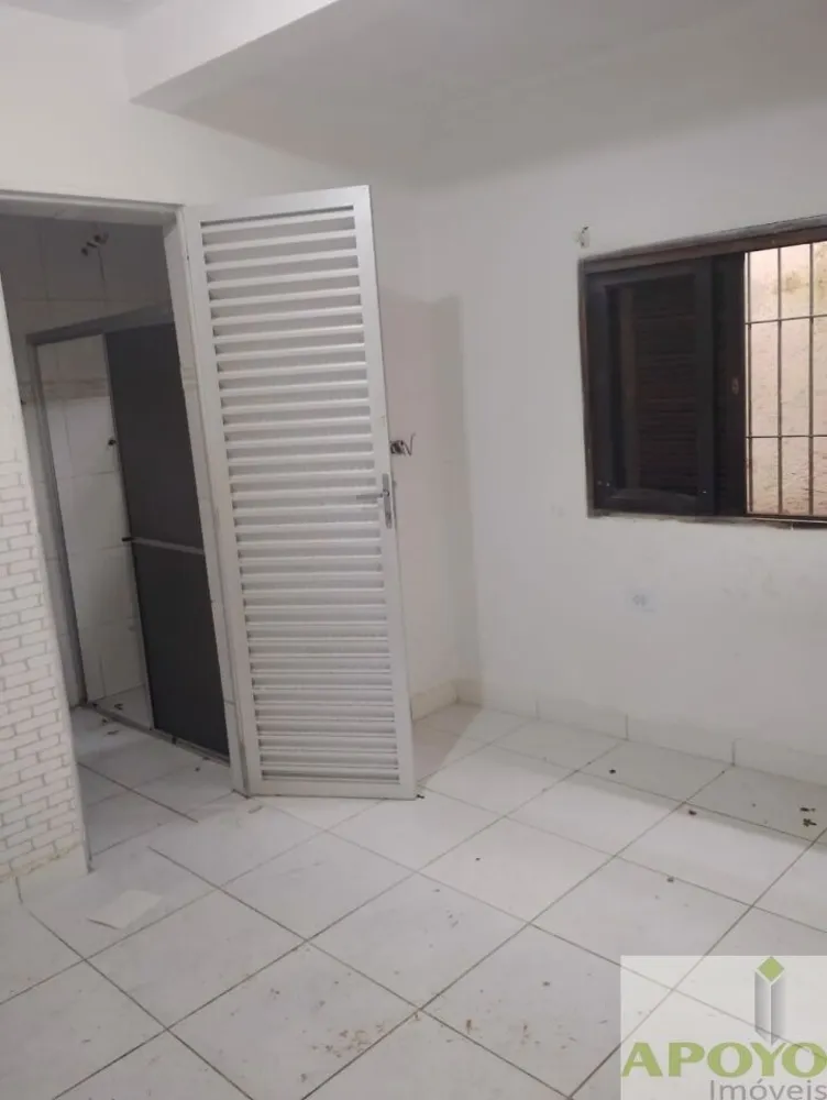 Casa, 4 quartos, 180 m² - Foto 2