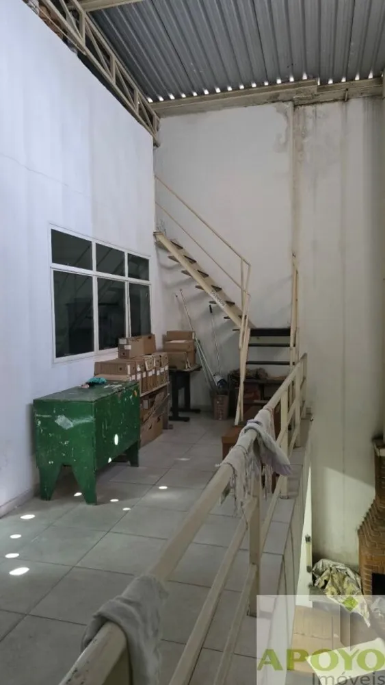 Depósito-Galpão, 680 m² - Foto 1