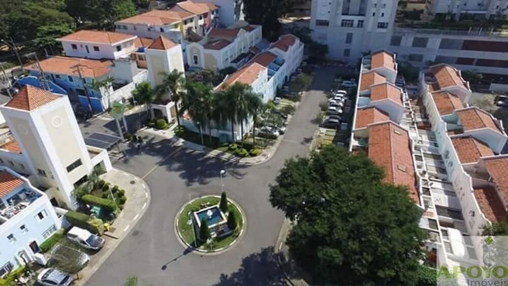 Casa à venda com 2 quartos, 80m² - Foto 4