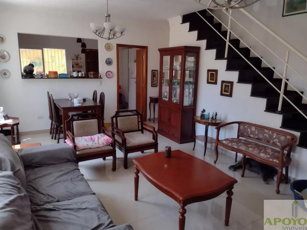 Casa à venda com 3 quartos, 97m² - Foto 1