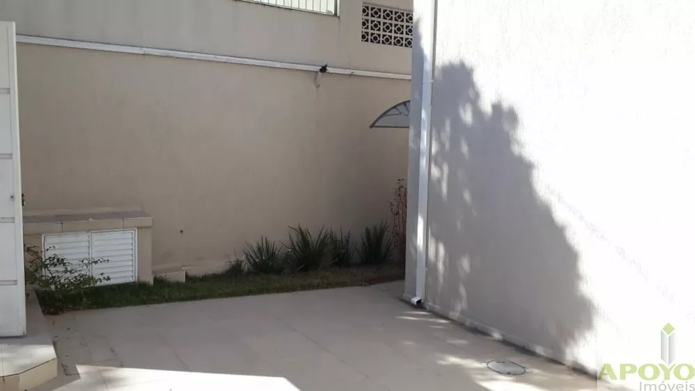 Casa à venda com 3 quartos, 125m² - Foto 3