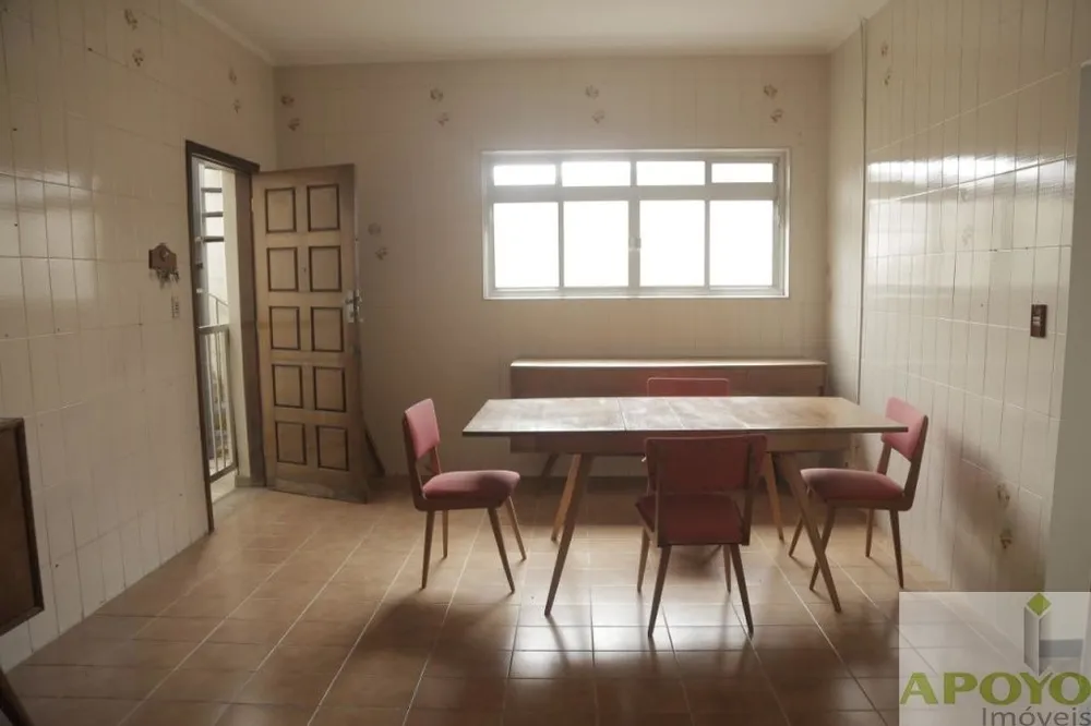Casa, 3 quartos, 240 m² - Foto 10