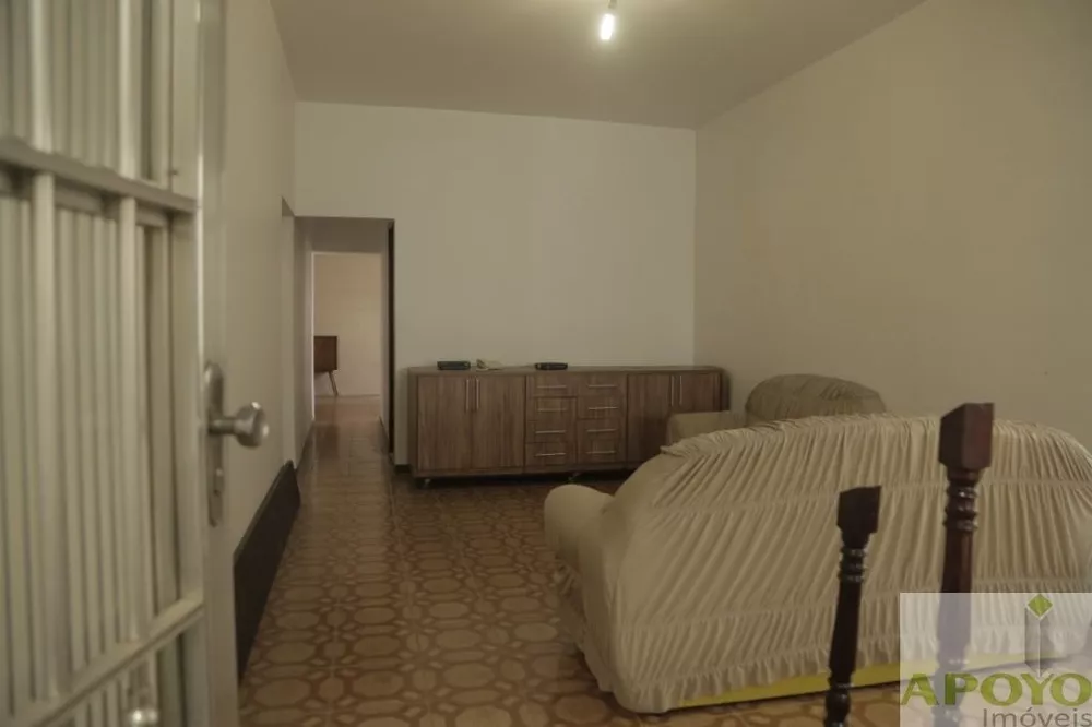 Casa à venda com 3 quartos, 240m² - Foto 4