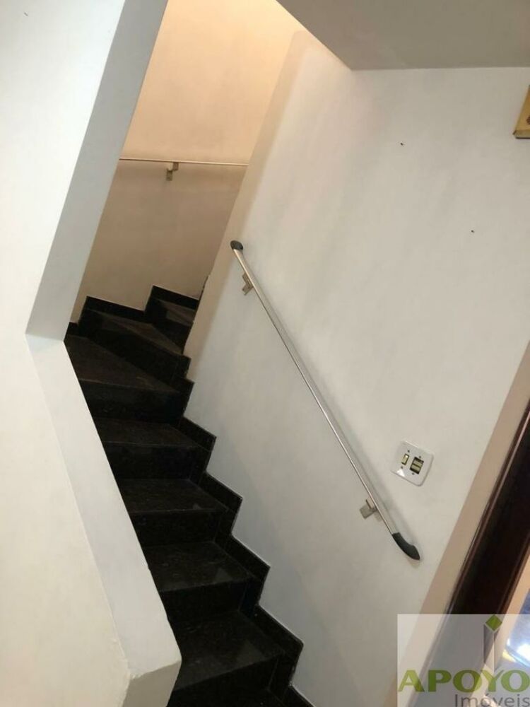 Casa à venda com 3 quartos, 122m² - Foto 11