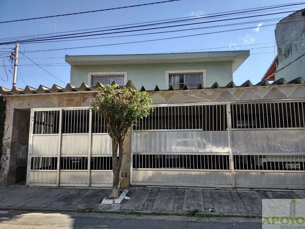 Casa à venda com 4 quartos, 260m² - Foto 1