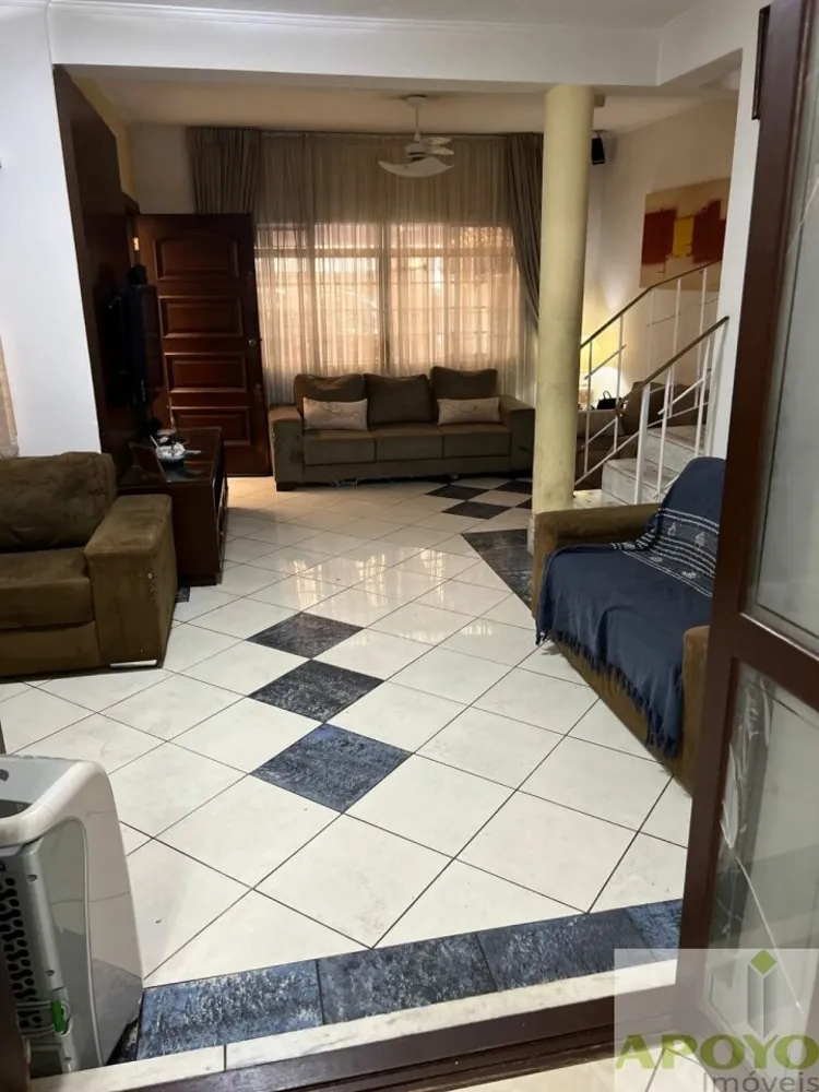 Casa, 3 quartos, 420 m² - Foto 1