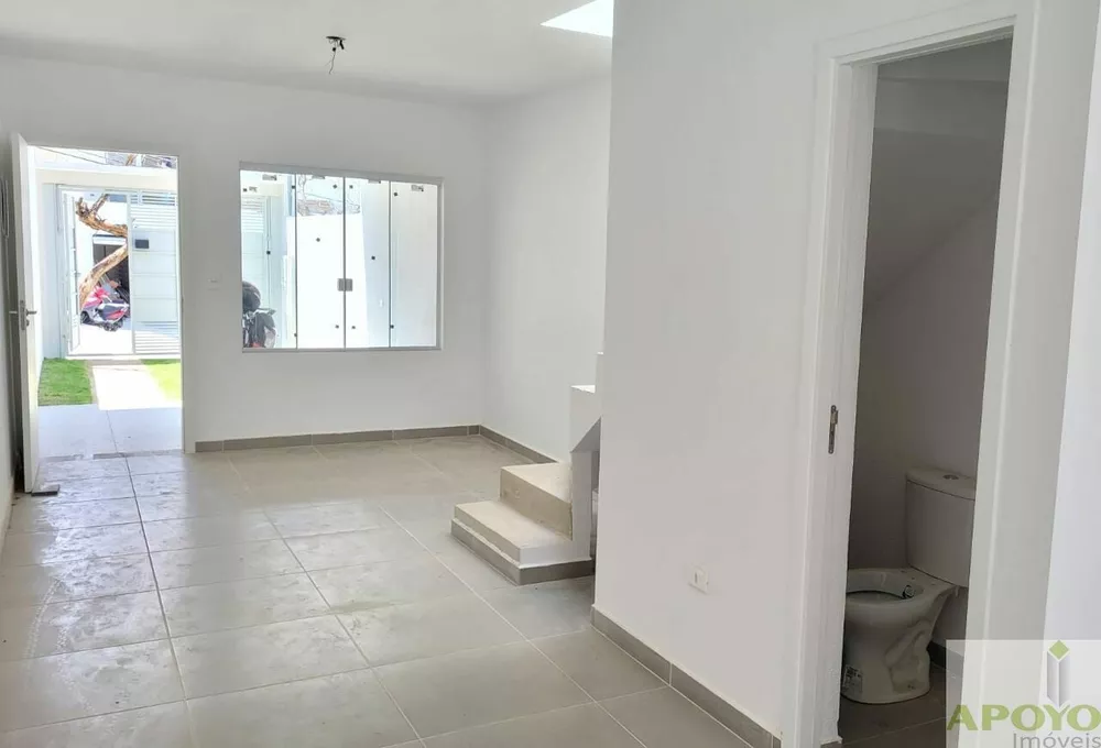 Casa à venda com 3 quartos, 83m² - Foto 4