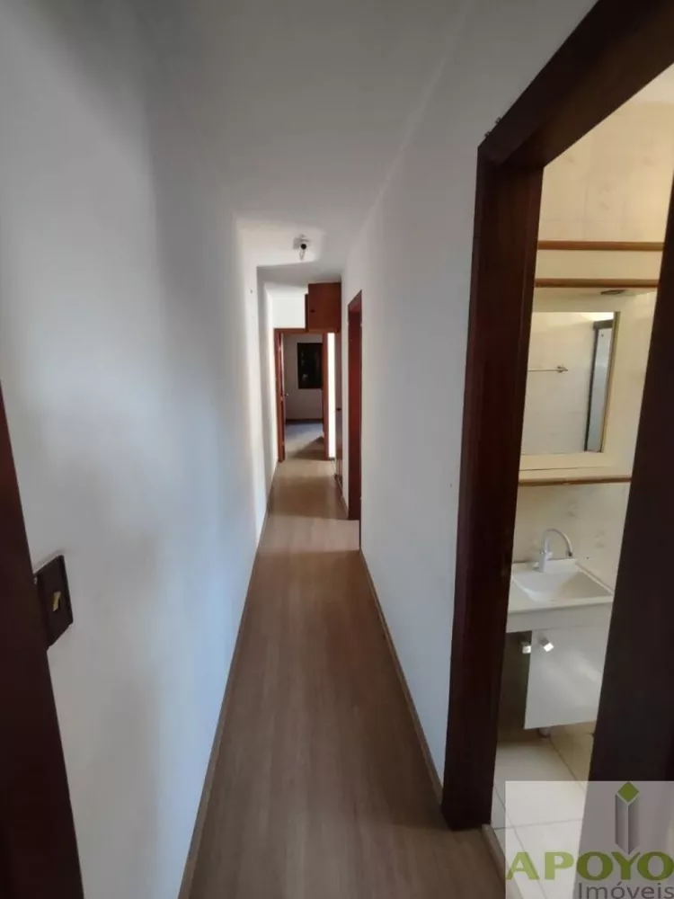 Casa à venda com 3 quartos, 180m² - Foto 4