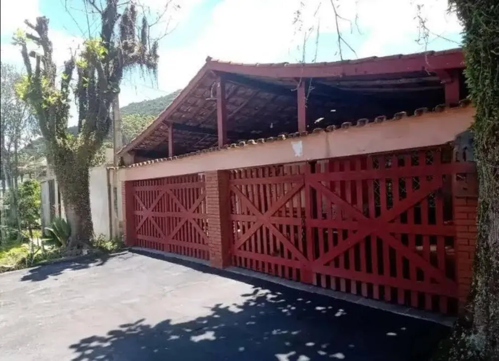 Casa, 4 quartos, 270 m² - Foto 1