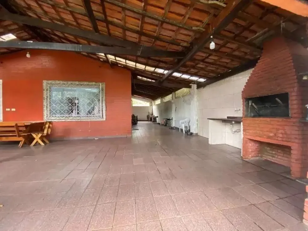 Casa, 4 quartos, 270 m² - Foto 4