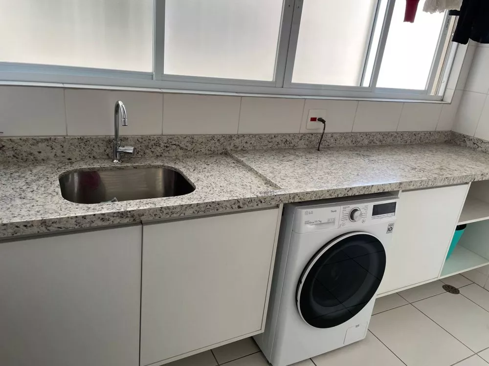 Apartamento à venda com 3 quartos, 134m² - Foto 4