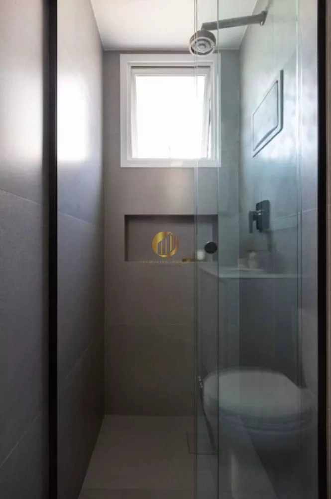 Apartamento à venda com 3 quartos, 134m² - Foto 2