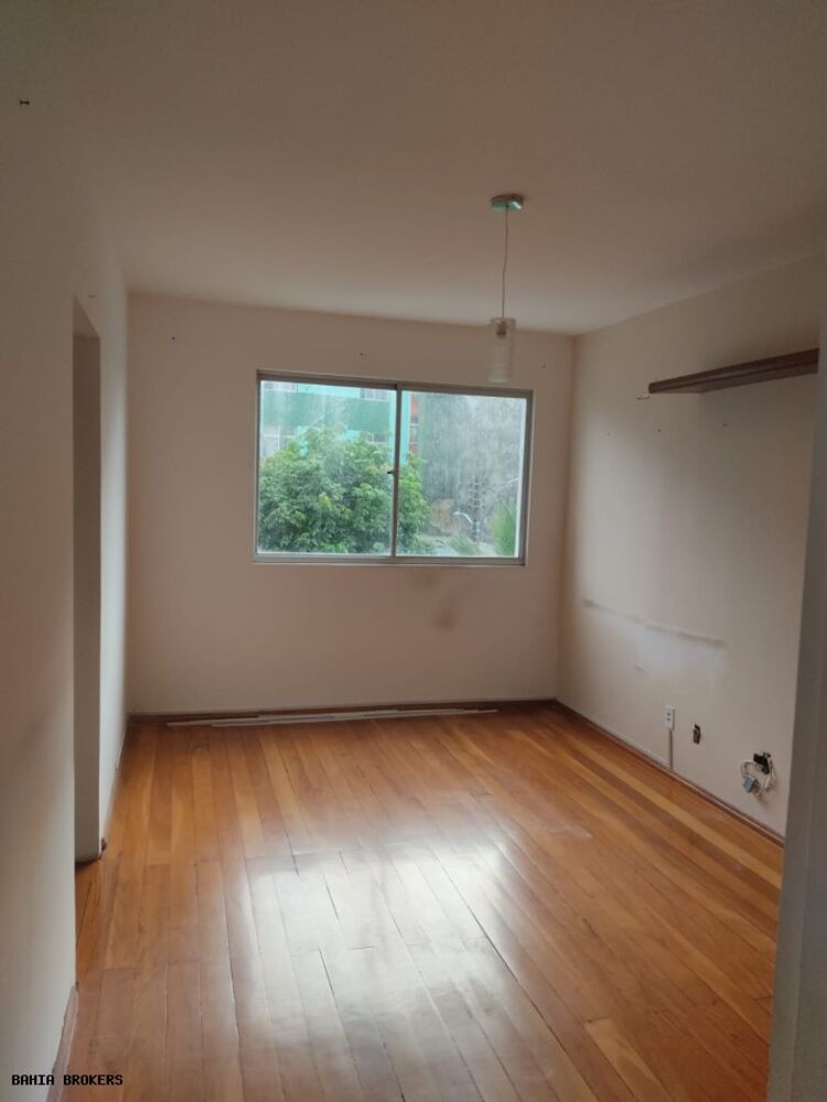 Apartamento à venda com 2 quartos, 85m² - Foto 1