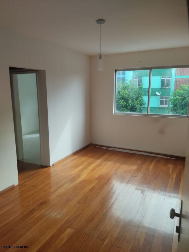 Apartamento à venda com 2 quartos, 85m² - Foto 2