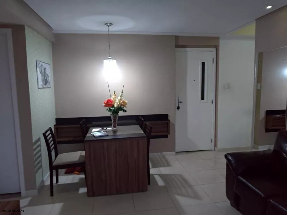 Apartamento à venda com 2 quartos, 65m² - Foto 2