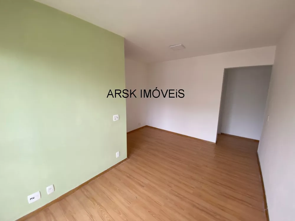 Apartamento à venda com 3 quartos, 67m² - Foto 3