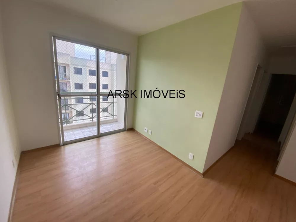 Apartamento à venda com 3 quartos, 67m² - Foto 4