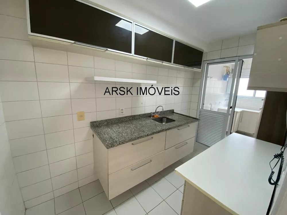 Apartamento à venda com 3 quartos, 87m² - Foto 3