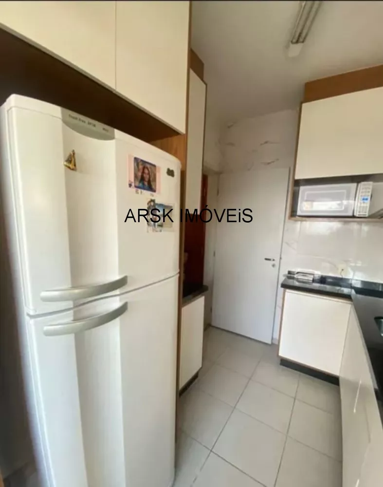 Apartamento à venda com 3 quartos, 77m² - Foto 4