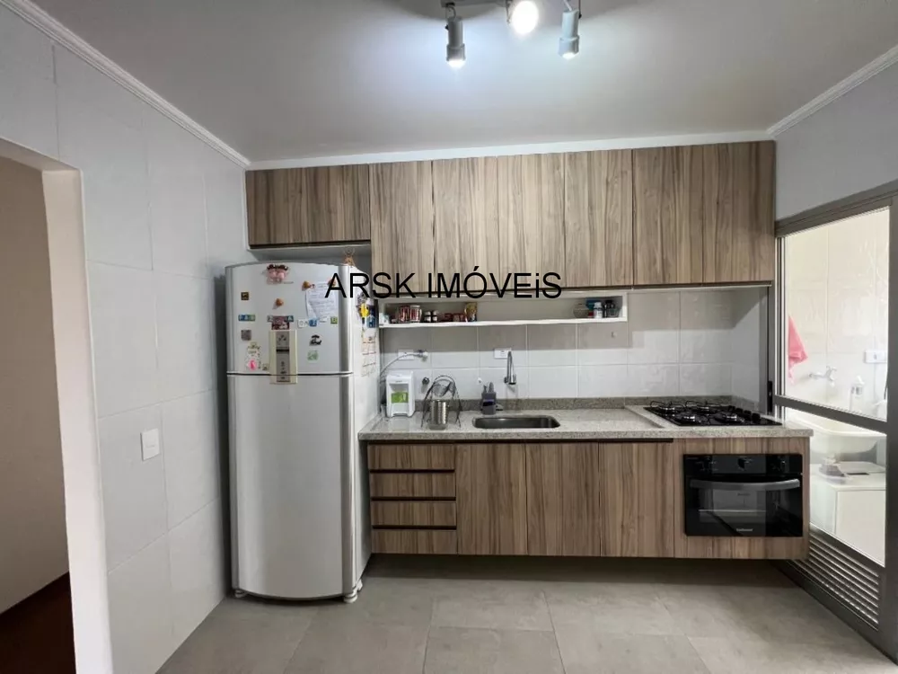 Apartamento à venda com 3 quartos, 82m² - Foto 2