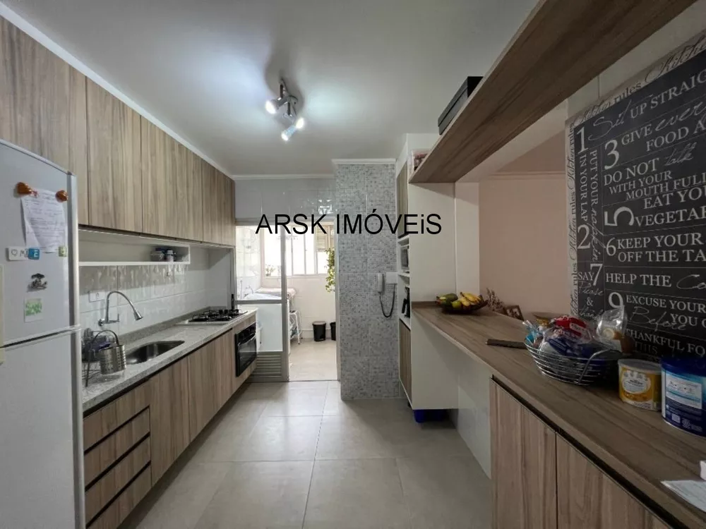 Apartamento à venda com 3 quartos, 82m² - Foto 1