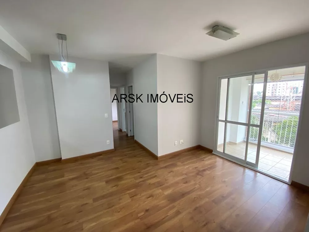 Apartamento à venda com 3 quartos, 74m² - Foto 2