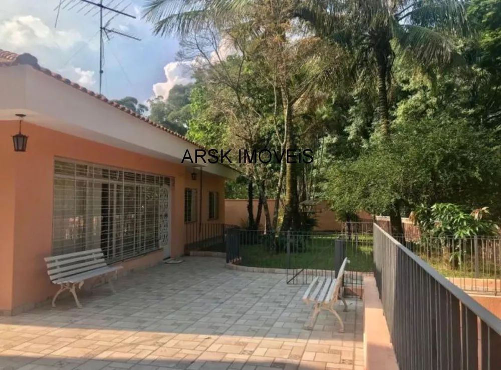 Casa à venda com 4 quartos, 950m² - Foto 1