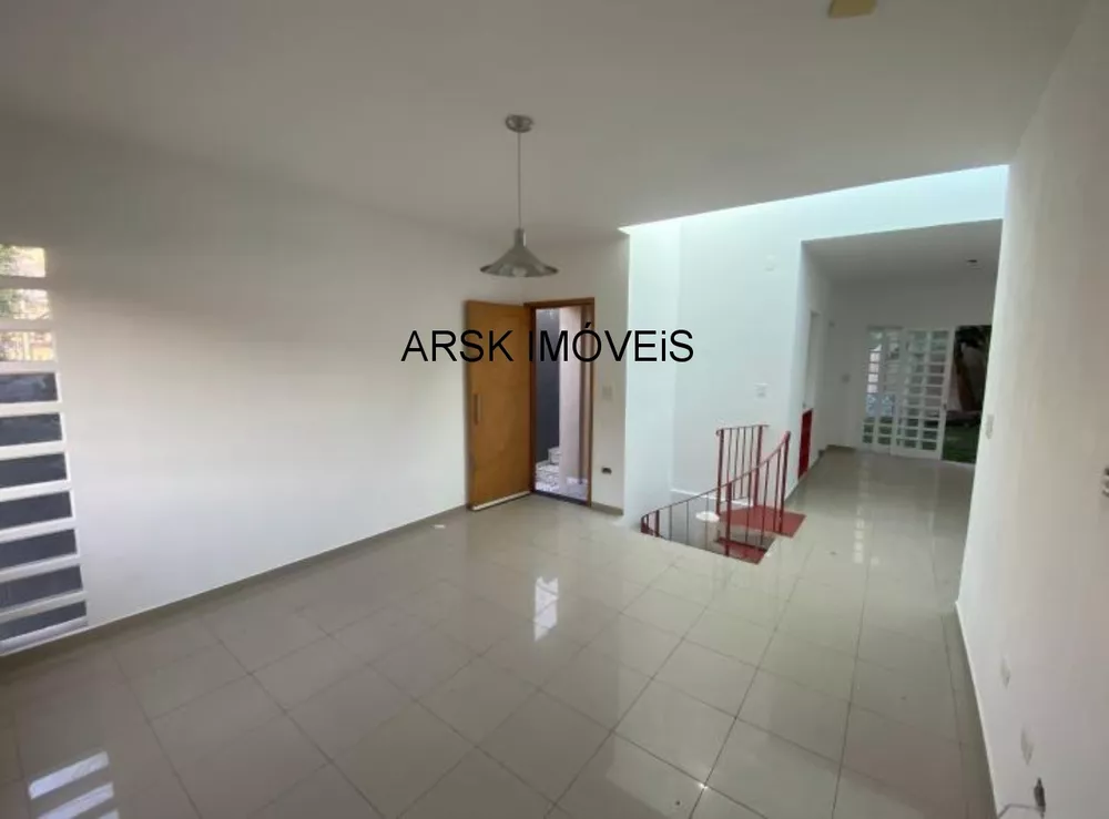 Casa à venda com 3 quartos, 170m² - Foto 4