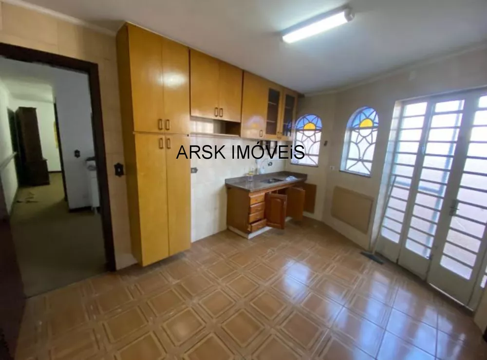 Casa à venda com 3 quartos, 250m² - Foto 11