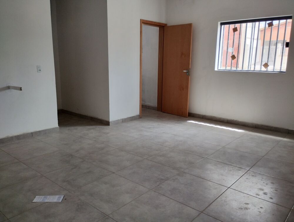 Depósito-Galpão-Armazém para alugar, 240m² - Foto 1