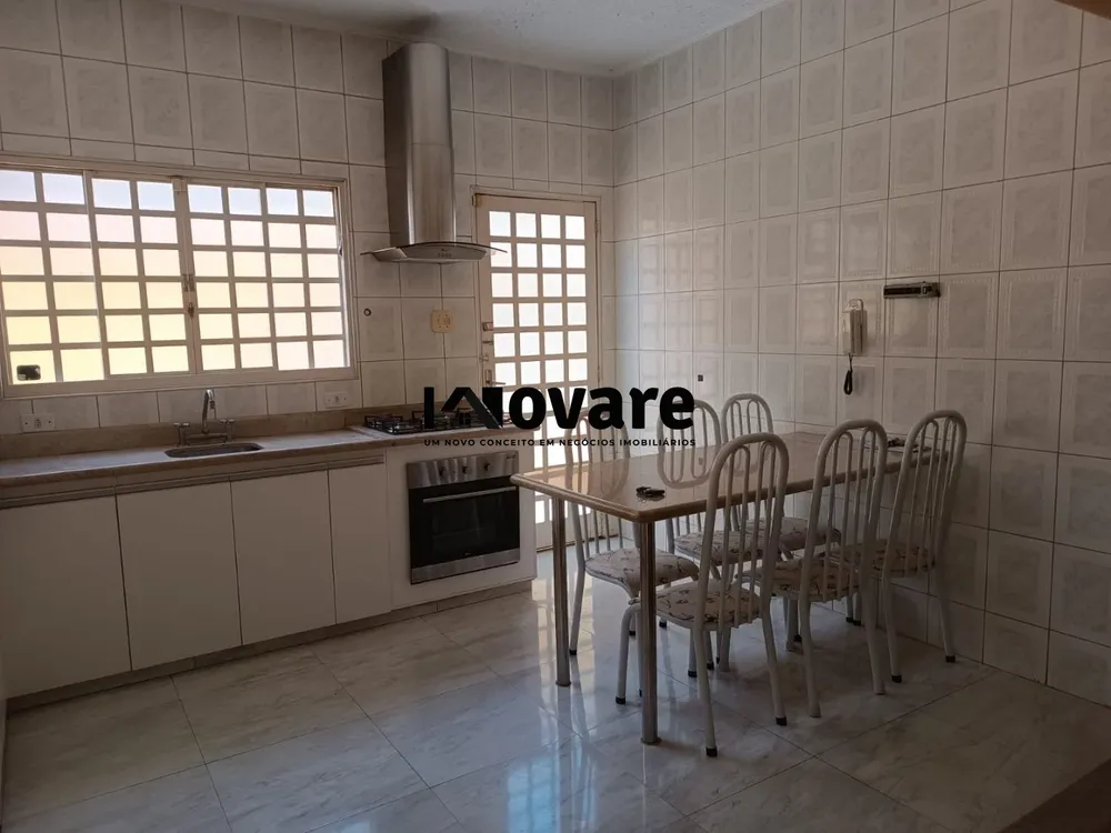 Casa, 3 quartos, 250 m² - Foto 4