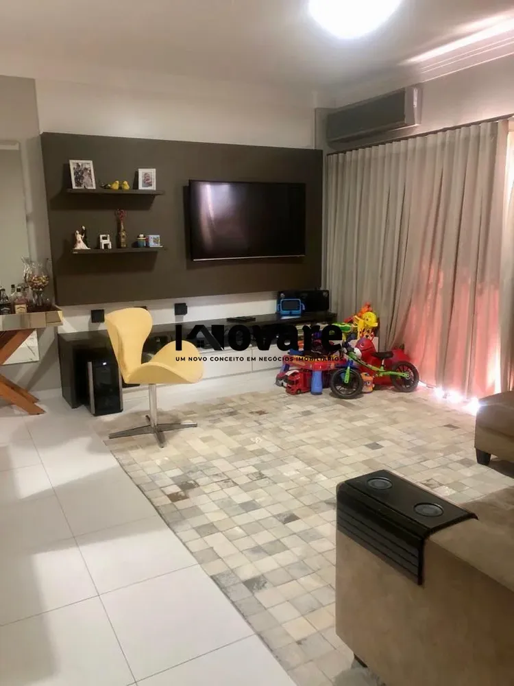 Apartamento, 3 quartos, 115 m² - Foto 1