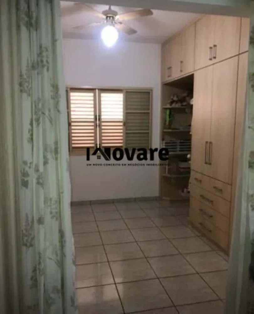 Casa, 3 quartos, 210 m² - Foto 1