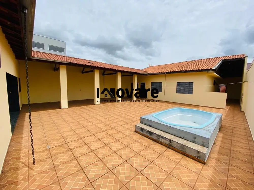 Casa, 3 quartos, 180 m² - Foto 1