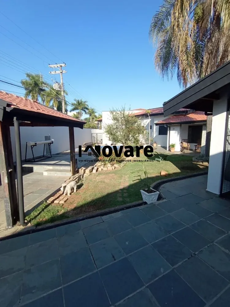 Casa, 3 quartos, 280 m² - Foto 1