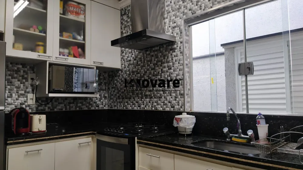 Casa, 4 quartos, 196 m² - Foto 1