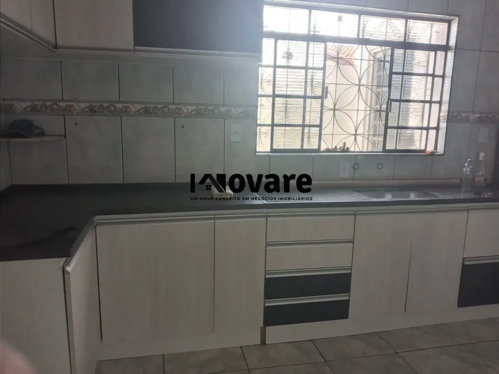 Casa, 3 quartos, 165 m² - Foto 2